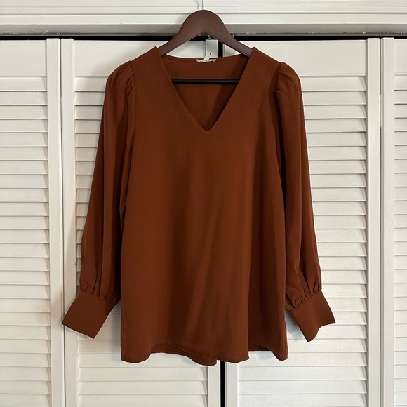 JODIFL Tops - JODIFL Blouse